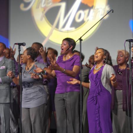 Earl Bynum and the Mount Unity Choir